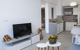 Attalos Luxury Flat Psyrri Square